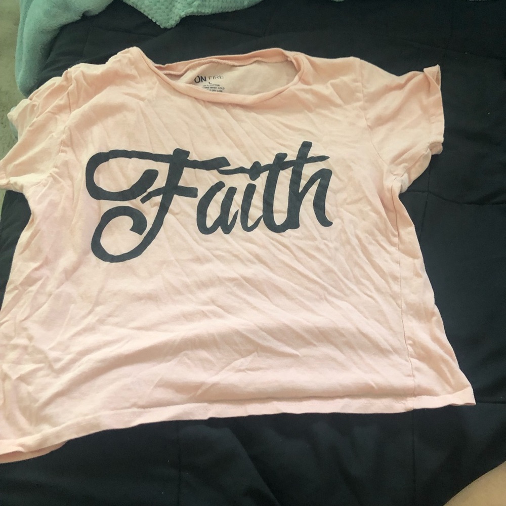 Kids pink shirt